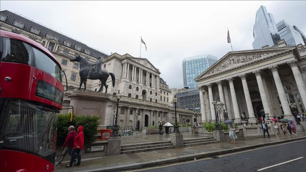 “İngiltere  bir yıl faizi 15 yılın zirvesinde bırakabilir”