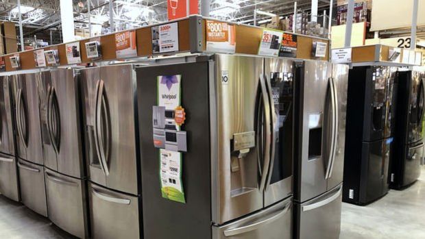 ABD’de dayanıklı mal siparişleri tahminlerden fazla düştü