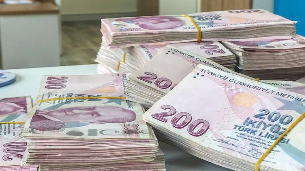 Hazine 549,4 milyar liralık iç borçlanmaya gidecek