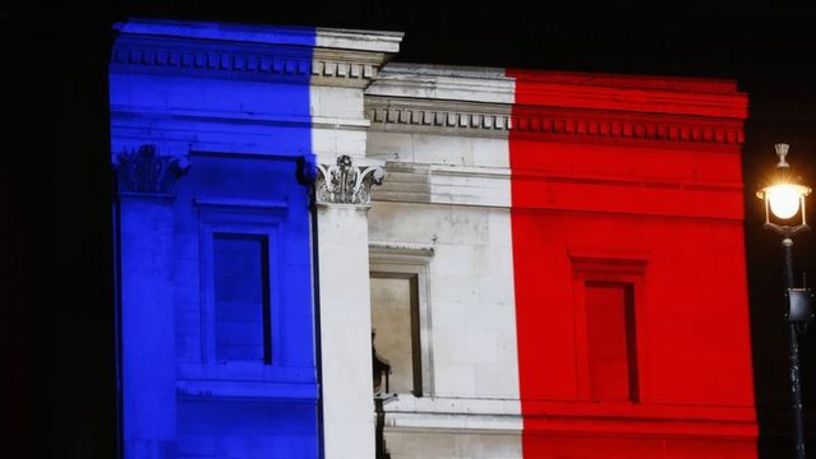 Fransa’da siyasi çöküş: Macron ve Le Pen’in bütçe savaşı