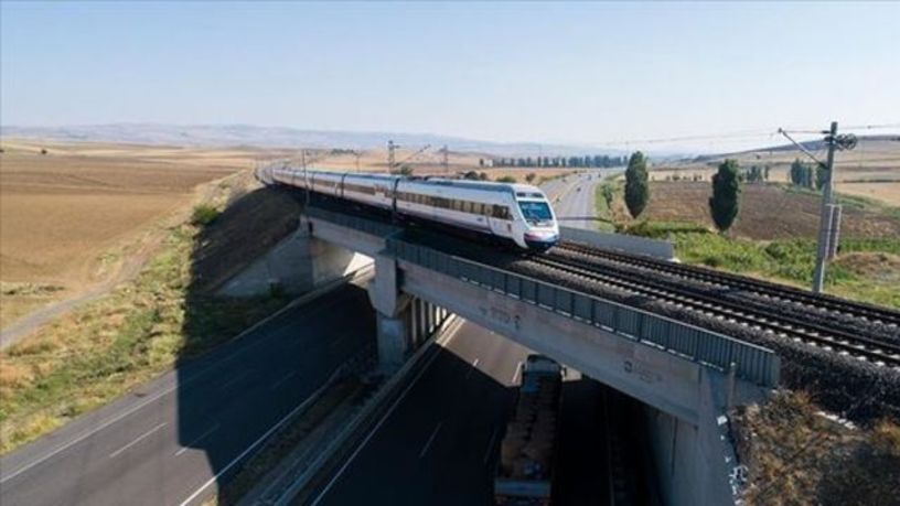 Türkiye’nin Orta Koridor’daki demir yolu projeleri için ihale ilanına çıkıldı
