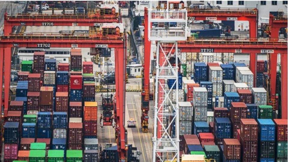 ABD’de tarife etkisiyle ithalat kargolarında 2023’ten beri ilk düşüş bekleniyor