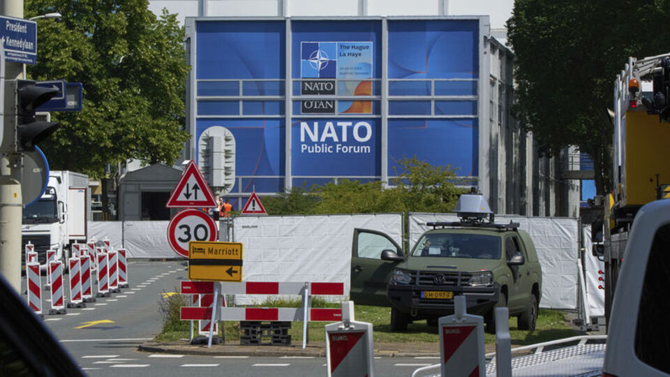 NATO liderleri bugün toplanıyor