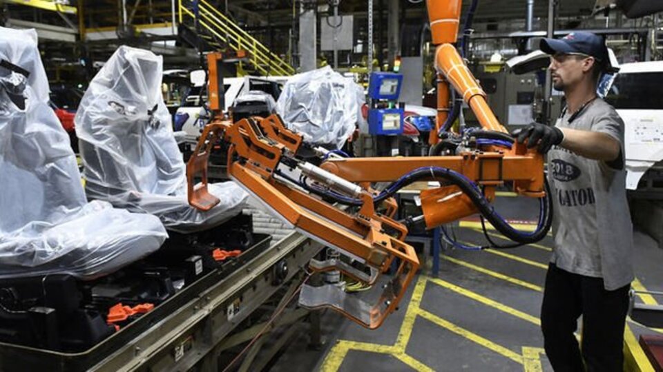 ABD sanayi üretimi beklentiyi aştı