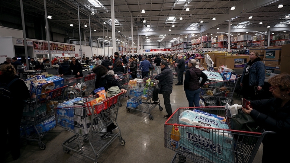 ABD’de perakende satışlar beklentileri aştı