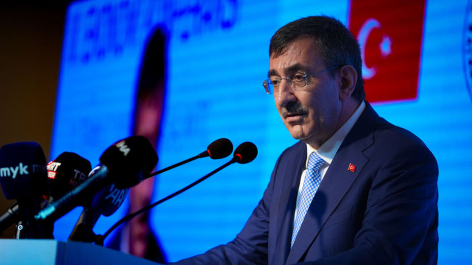 Cevdet Yılmaz: ABD-AB anlaşması küresel belirsizliği azaltacak