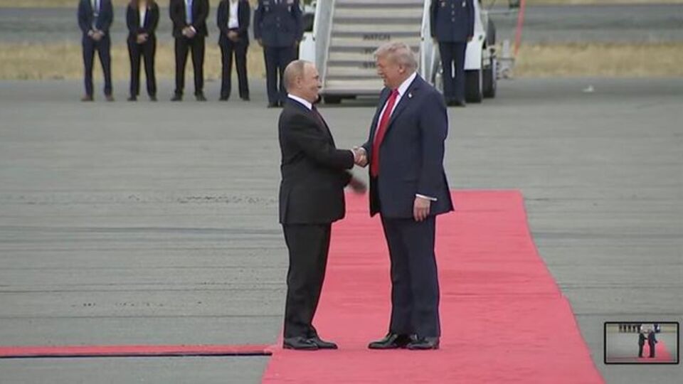 Alaska’daki tarihi zirve başladı