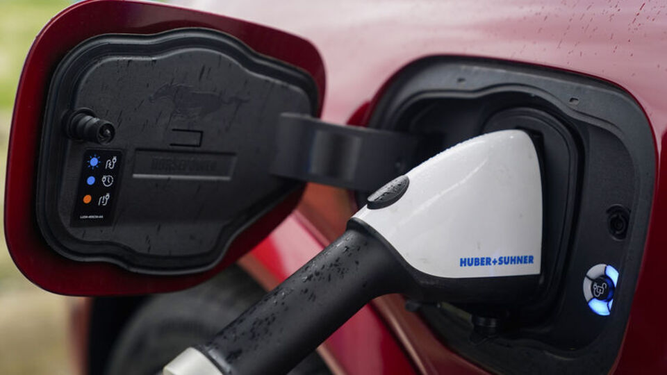 Türkiye’de 7 ayda ilk kez 100 binden fazla elektrikli araç satıldı