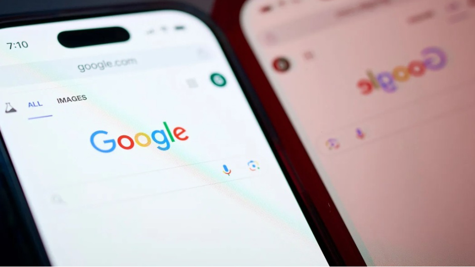 Google, AI destekli Search Live’ı küresel olarak kullanıma sundu