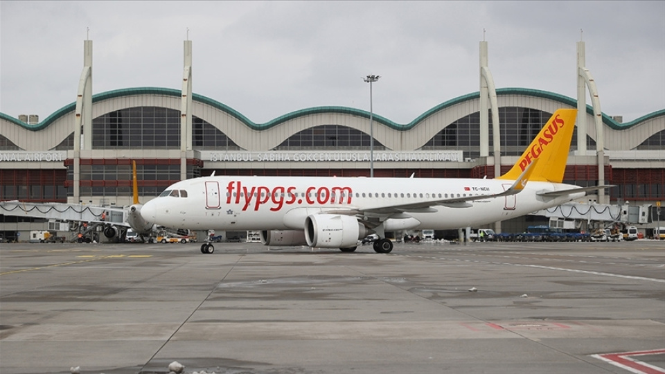 Hava ulaşımına yağmur ve sis engeli