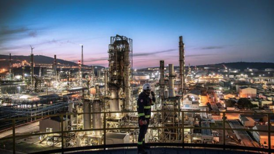 Koç Holding’ten Tüpraş’ta pay satışı