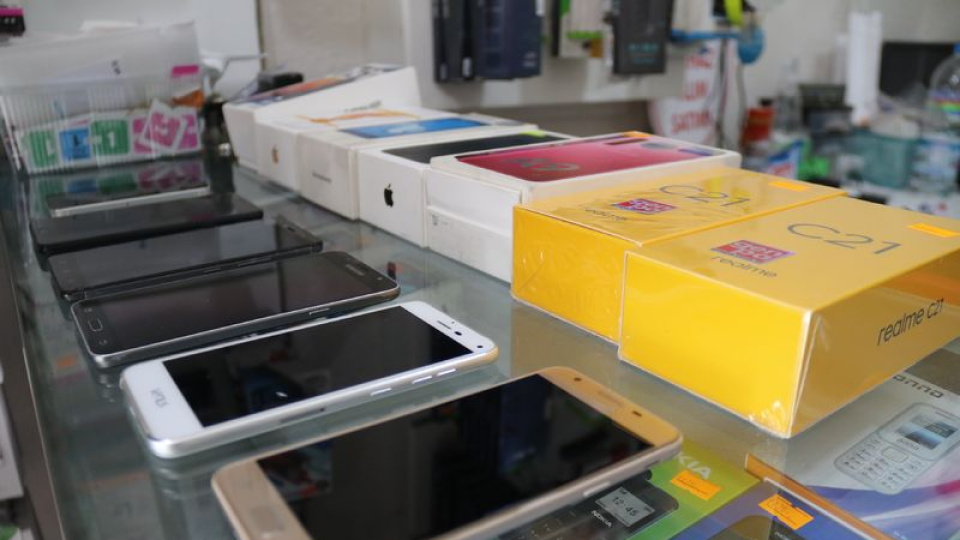 AB’den akıllı telefonda batarya adımı