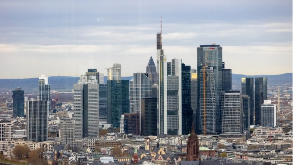 Euro Bölgesi’nde bankalar kredi musluklarını kıstı