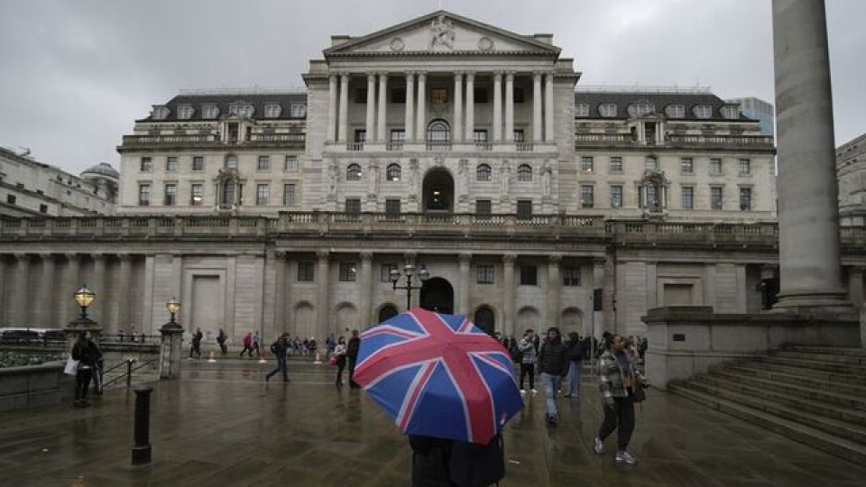 İngiltere’de işsizlik yüzde 4,9’a geriledi