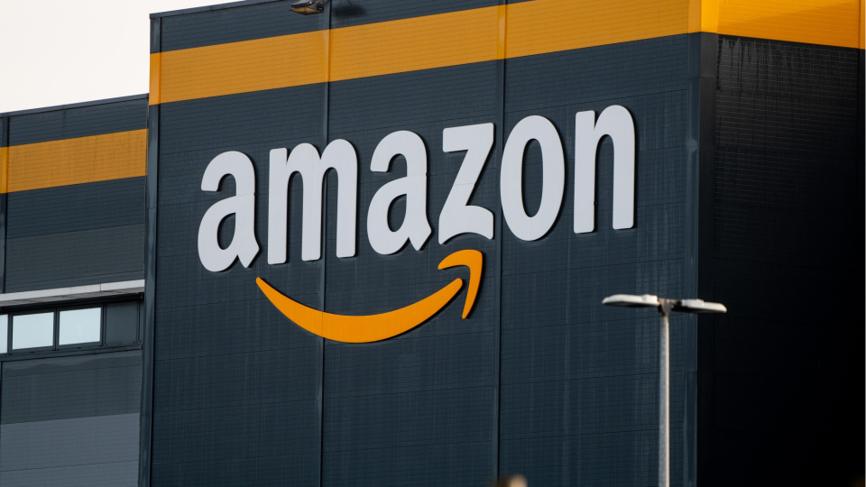 Amazon, yapay zeka destekli alışveriş asistanı başlattı