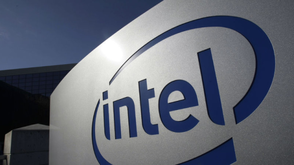 Intel, güçlü gelir artışına rağmen 11 milyar dolar zarar açıkladı