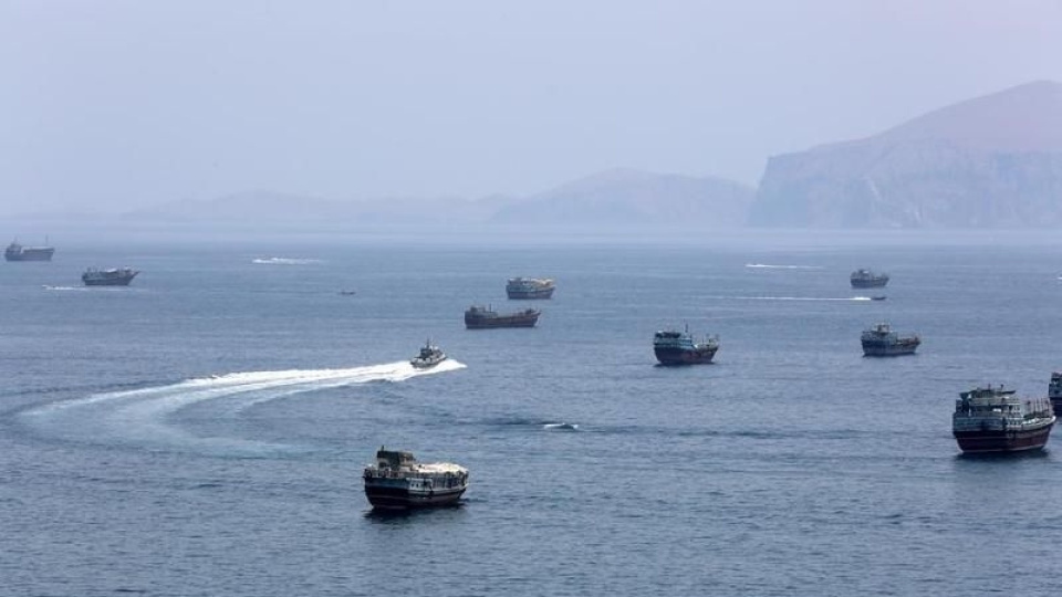 İran Devrim Muhafızları: Hürmüz Boğazı’nda 3 petrol tankerini hedef aldık