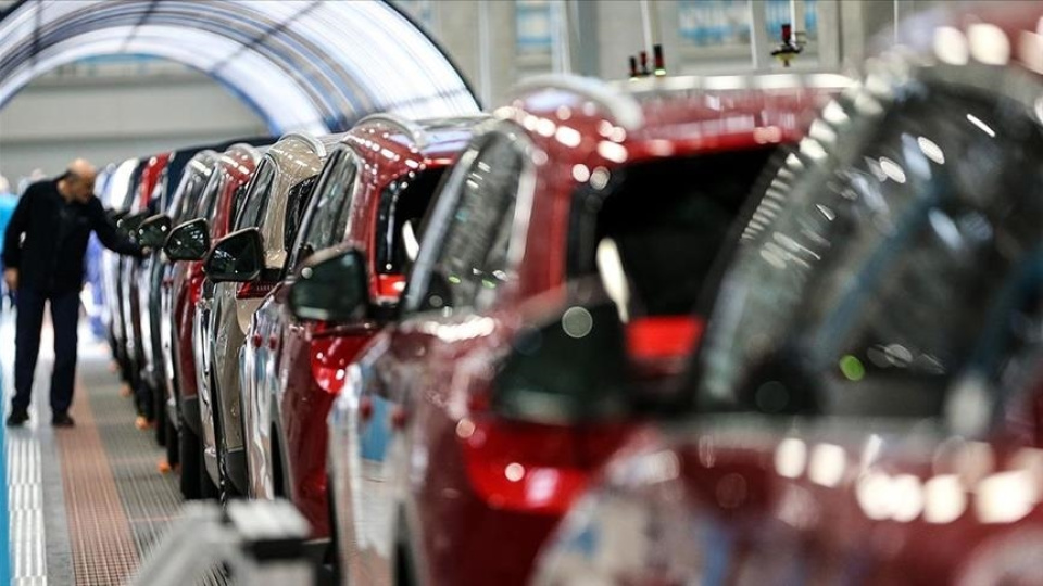 “Otomotiv pazarında yıl sonunu kur ve kredi belirleyecek”