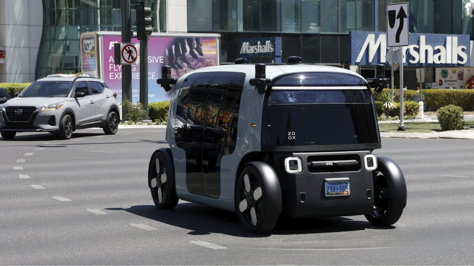 Amazon’un Zoox’u ücretli robotaksi hizmetine başlıyor