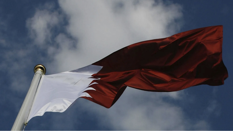 Katar, İranlı pilotların esir alındığı iddialarını reddetti