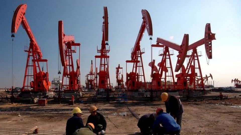 Petrol yaptırım baskısıyla yatay seyirde