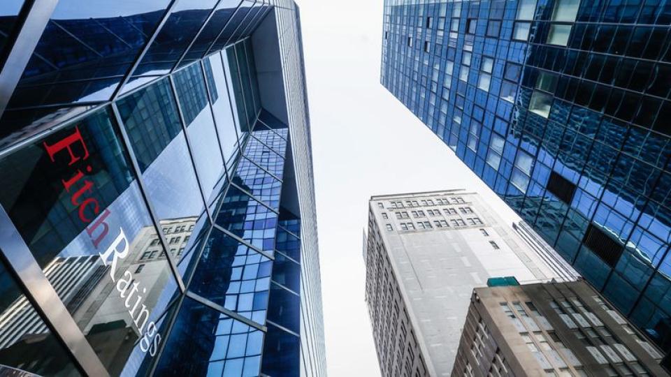 Fitch: Türkiye’de yüksek enflasyon ve şoklara karşı hassasiyet dengelenmeyi zorluyor