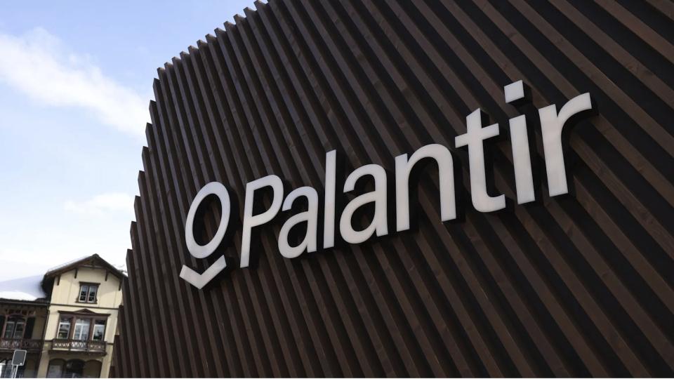 İngiltere’de Palantir anlaşmasının feshi gündemde