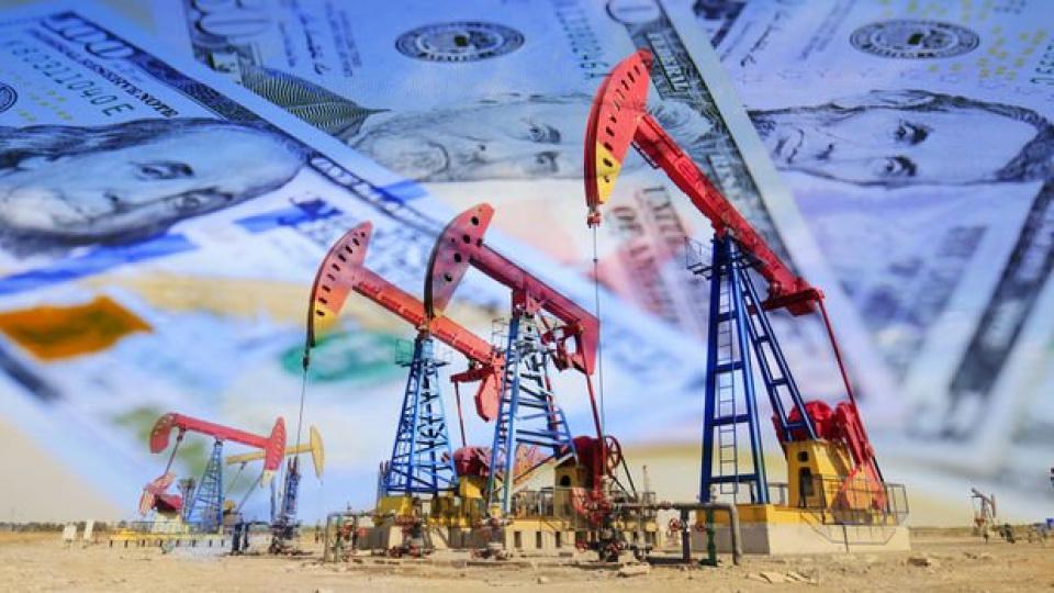 Petrolün varil fiyatı 100 doların altını test etti
